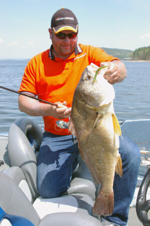 Freshwater Drum Angler 002